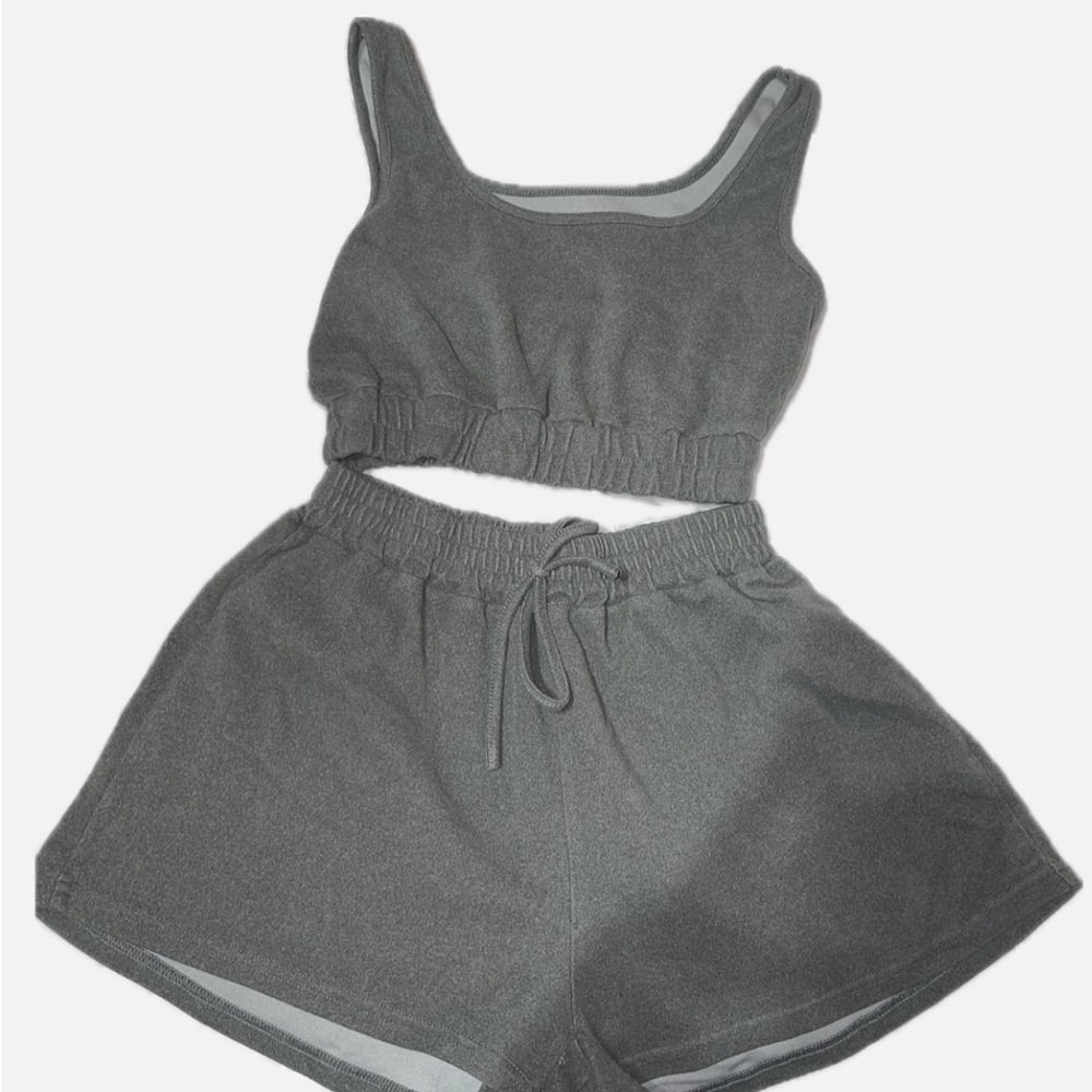 Gray 2pc Set -EUC